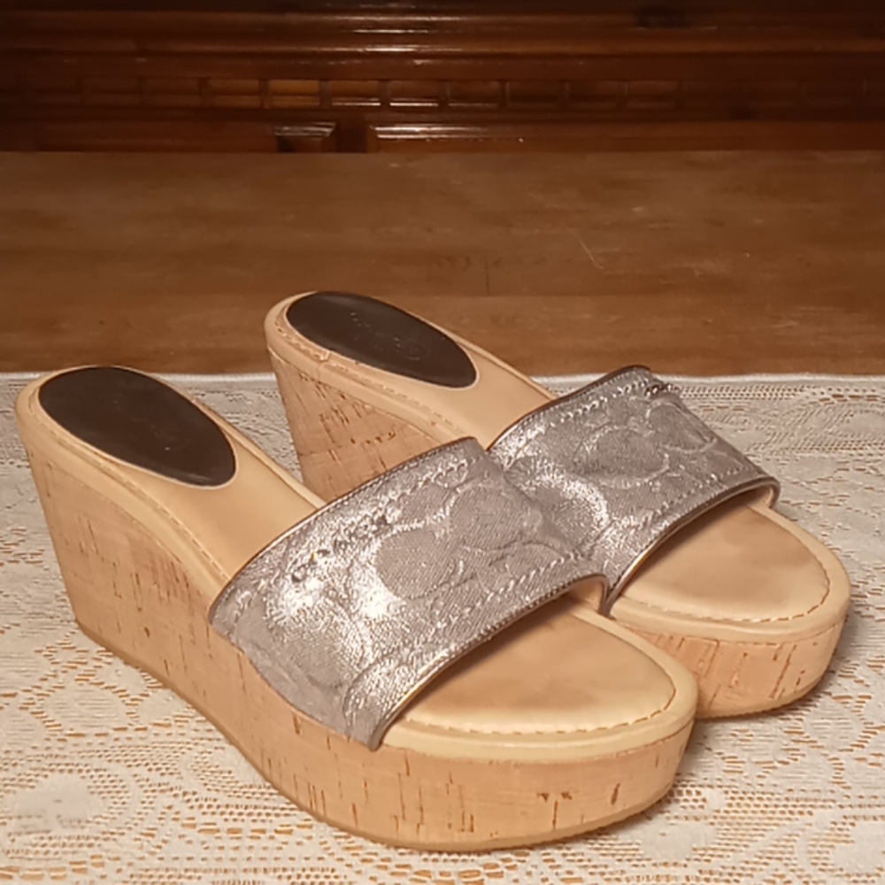 COACH JOANNE SILVER METALLIC WEDGE SLIDE SANDAL 7B